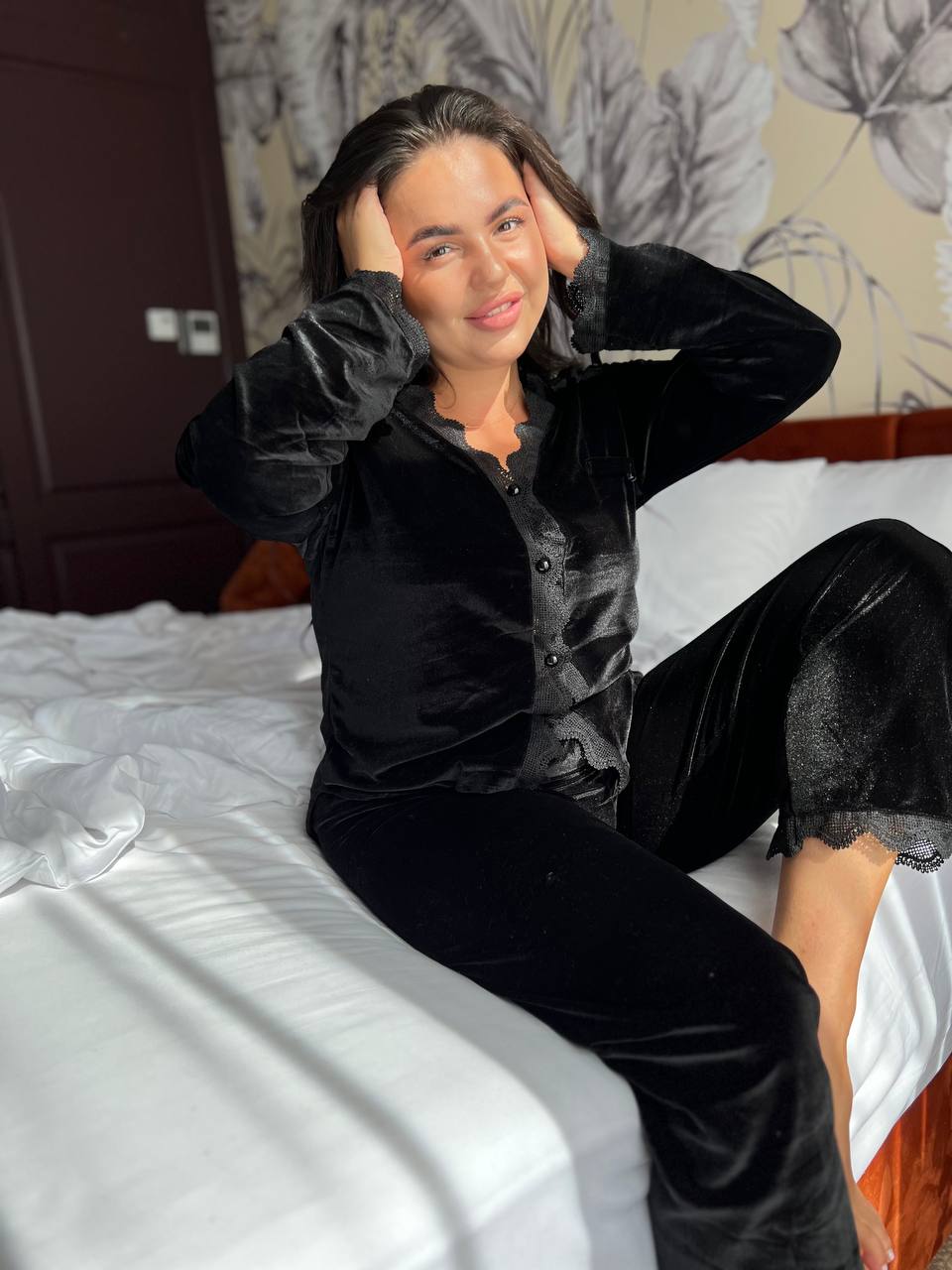 Вишукана оксамитова піжама з мереживом (Костюм) - Зображення 5