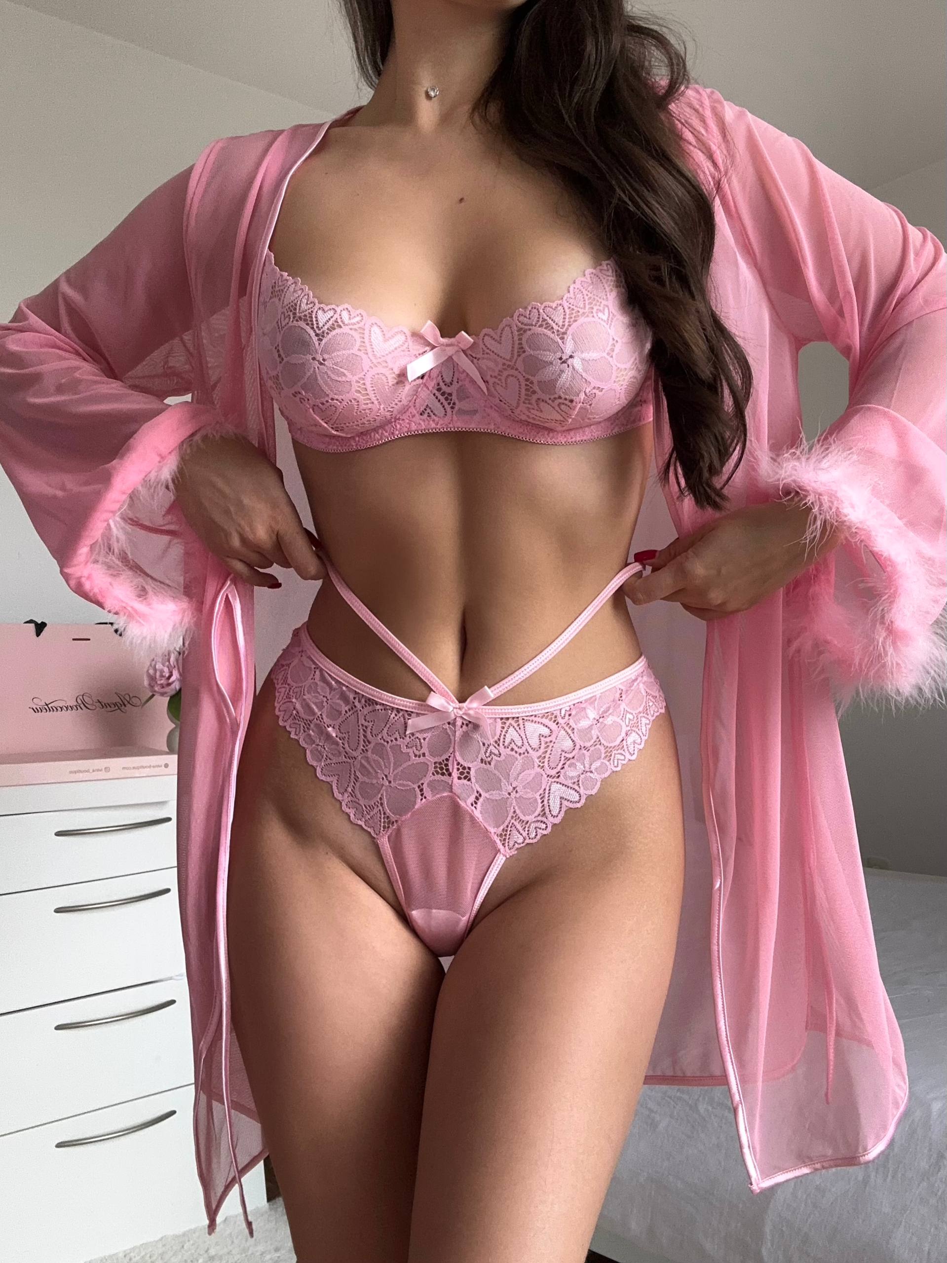 Ніжний рожевий комплект з пухнастим халатиком та мереживом 3-в-1 - Зображення 3